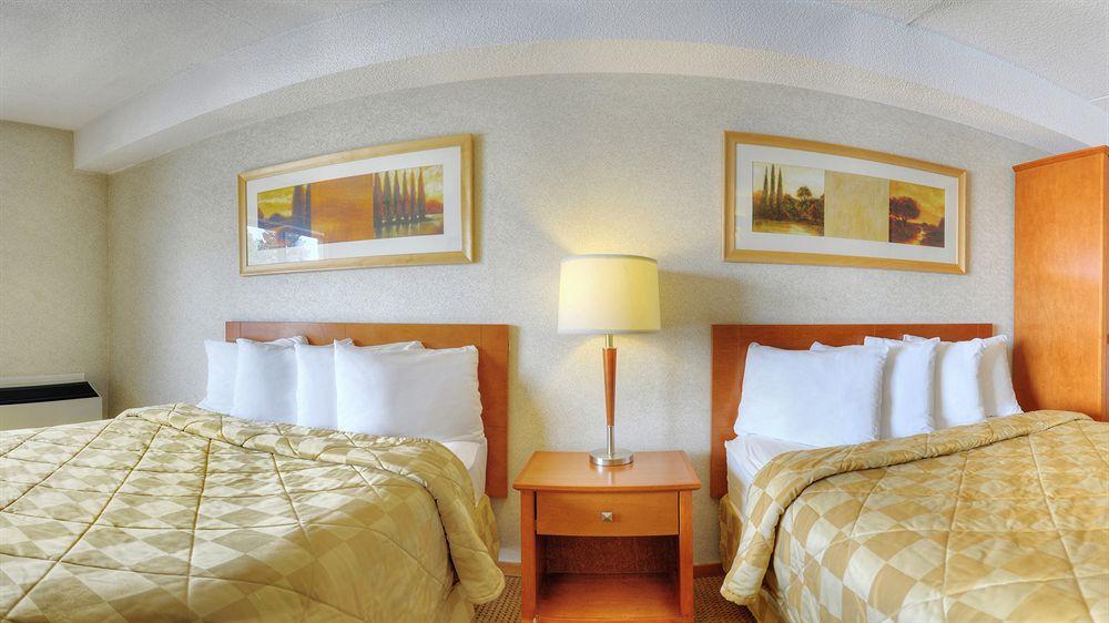 Comfort Inn Brantford Esterno foto