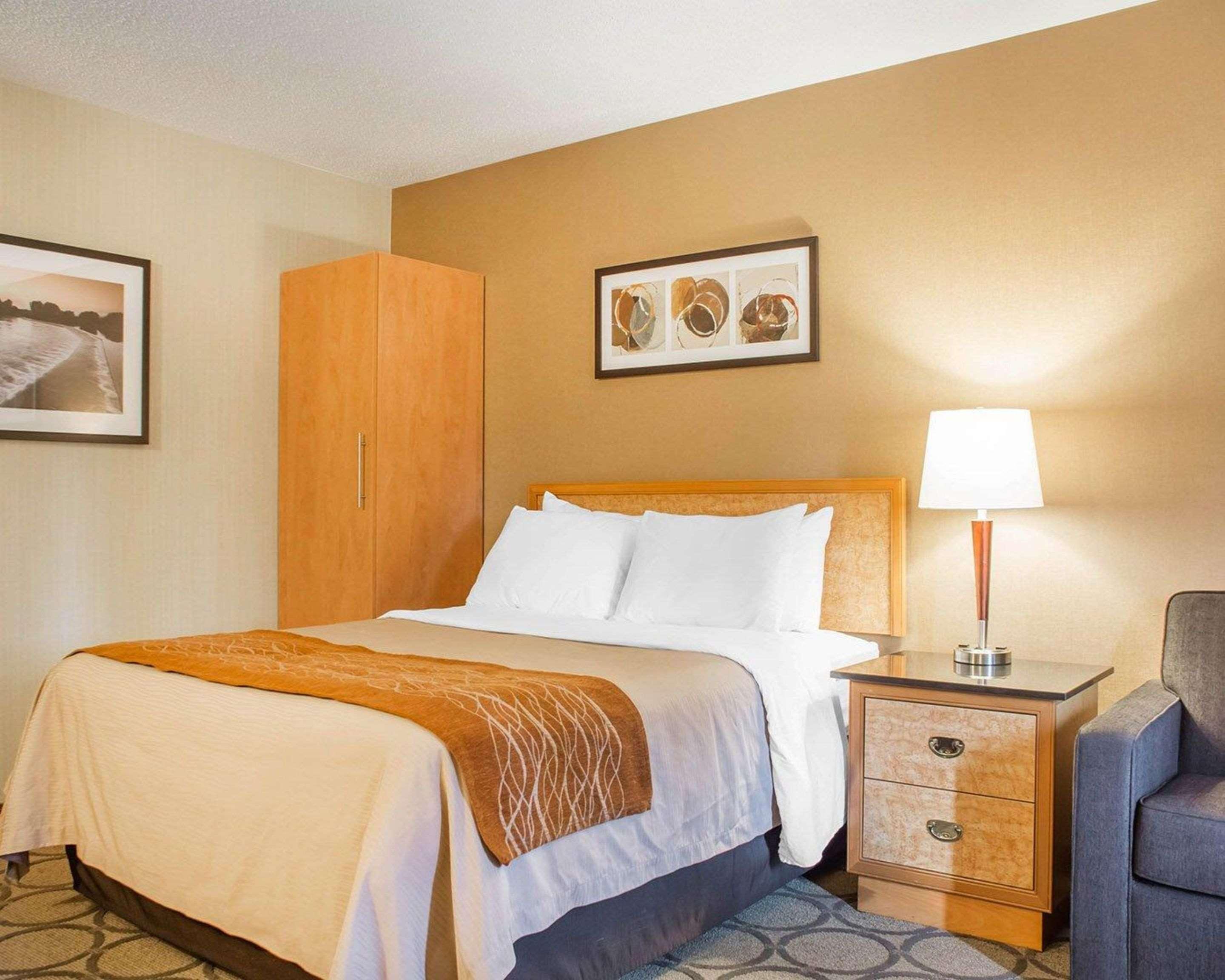 Comfort Inn Brantford Esterno foto